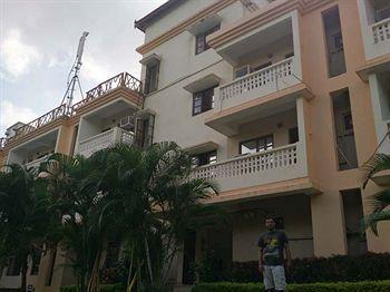 Retreat Anjuna Resort ภายนอก รูปภาพ