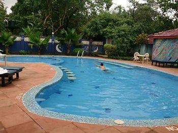 Retreat Anjuna Resort ภายนอก รูปภาพ