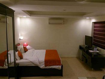 Retreat Anjuna Resort ภายนอก รูปภาพ